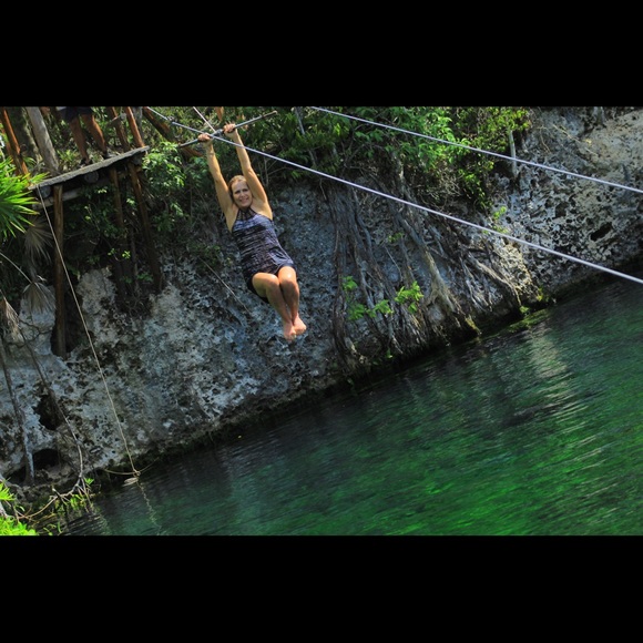 Meet your Posher, Sandy - Picture 14 of 16